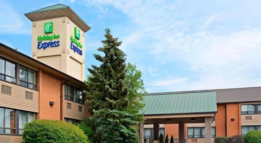 Holiday Inn Express Toronto East - Scarborough By Ihg Exterior foto